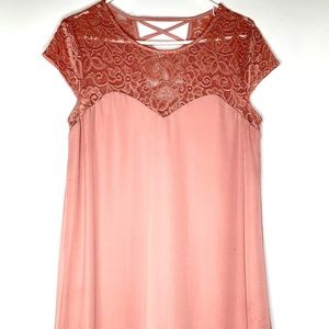 Beautiful peach dress with lace
